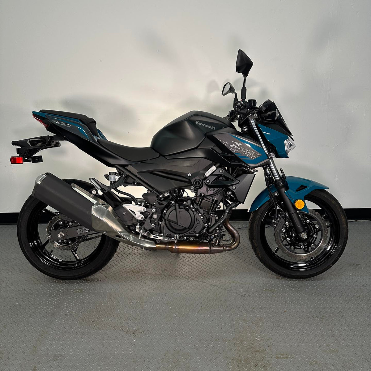 フラウィ 2021 Kawasaki Z400 Abs (1,458 Miles) – Redmond Used Motorcycles