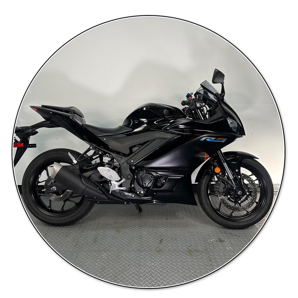 2023 Yamaha YZF-R3 (1,806 Miles) – Redmond Used Motorcycles