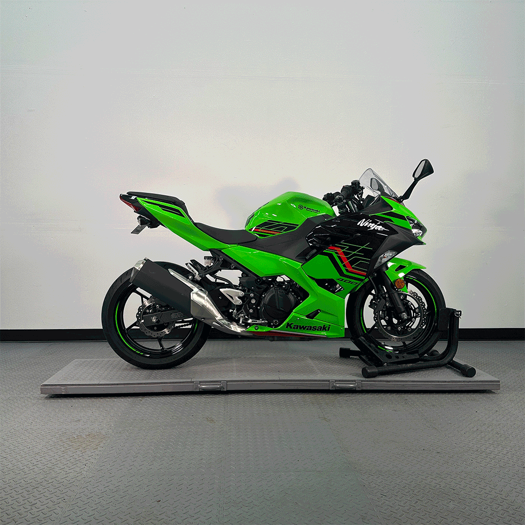 2023 Kawasaki Ninja 400 KRT Edition (5,265 Miles)