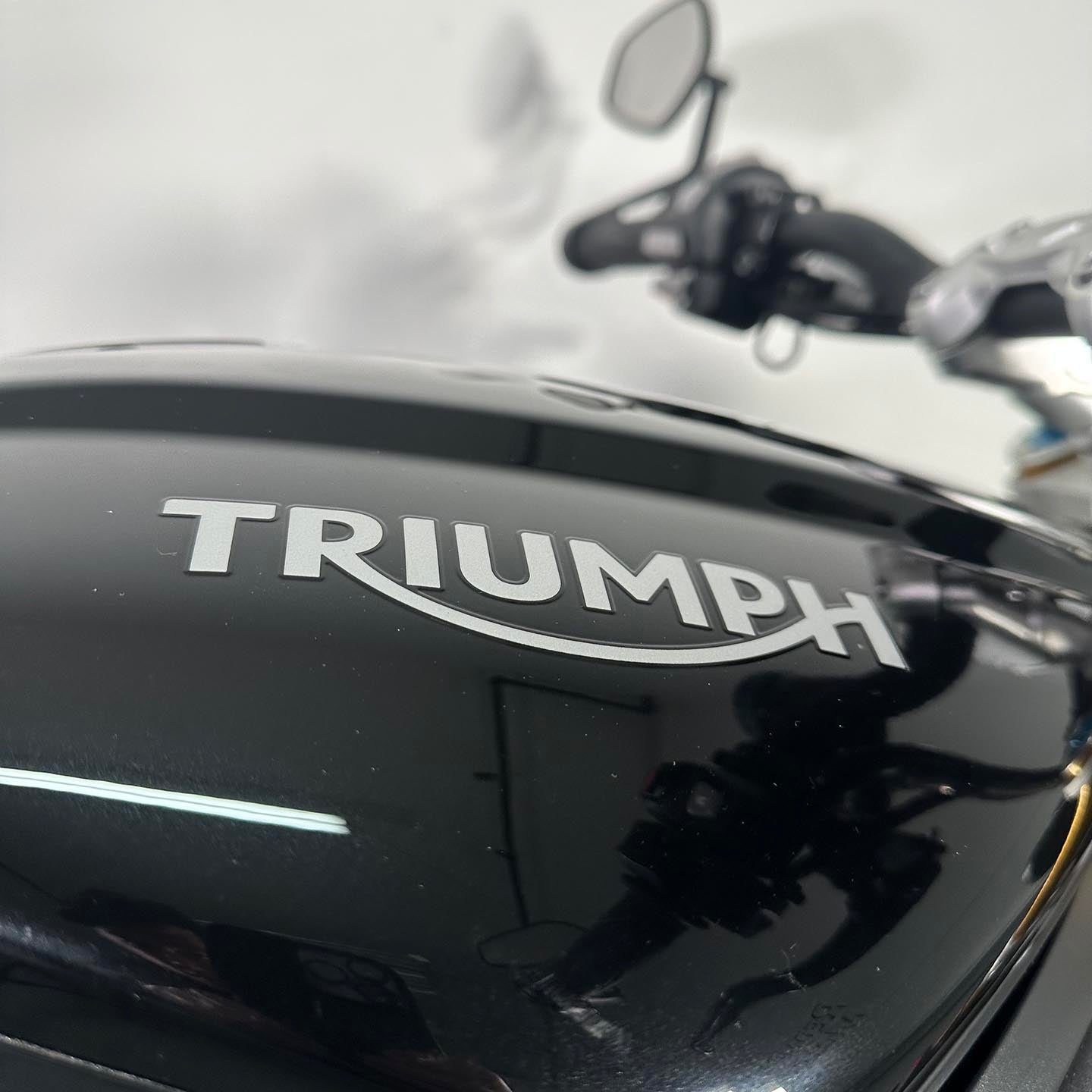 2022 Triumph Speed Triple RS (1,909 Miles)