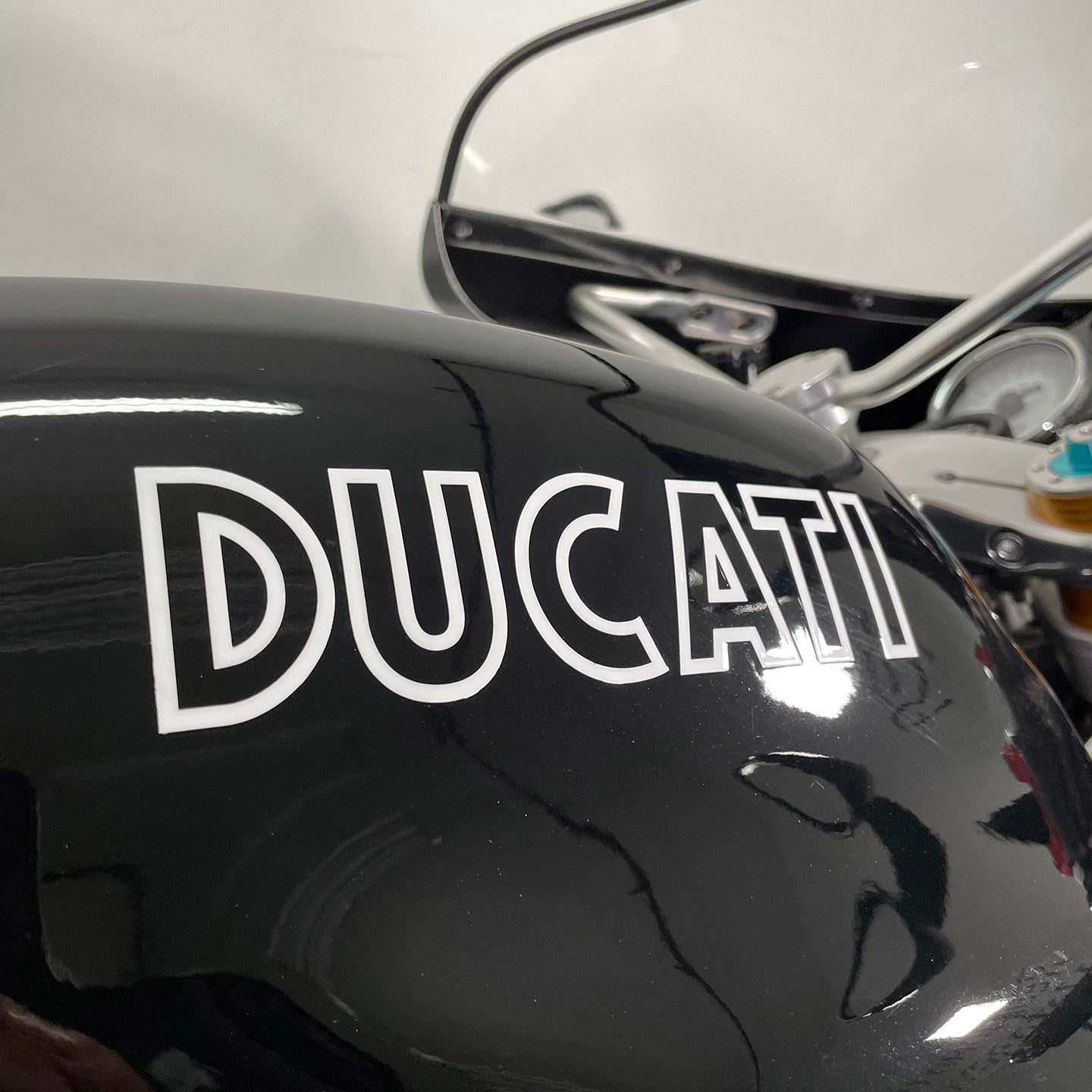 2009 Ducati Sport 1000S (947 Miles)